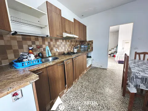 109571004-21